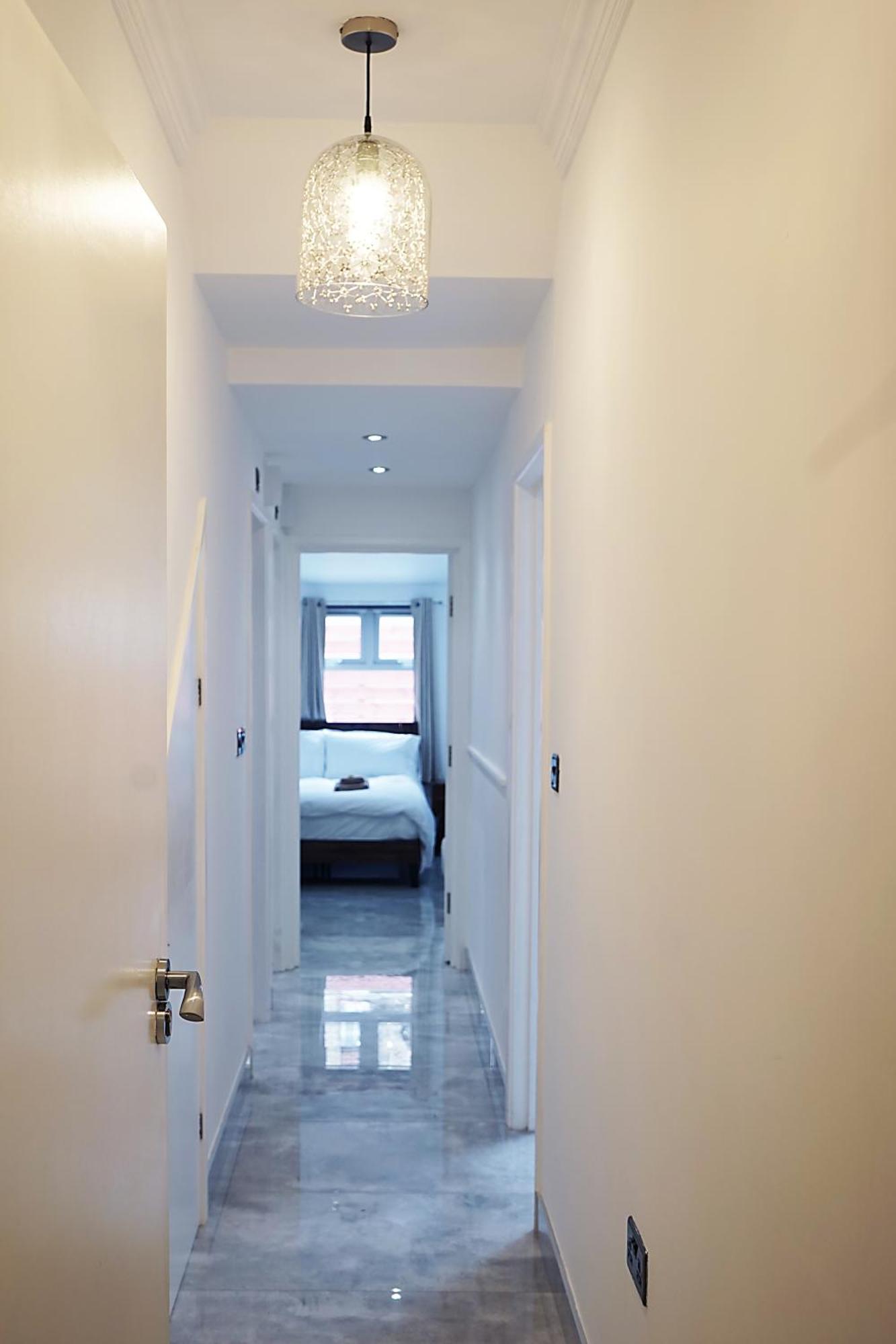 Luxury London House Sleeps 13, 2 Minutes To Metro Villa Exterior photo