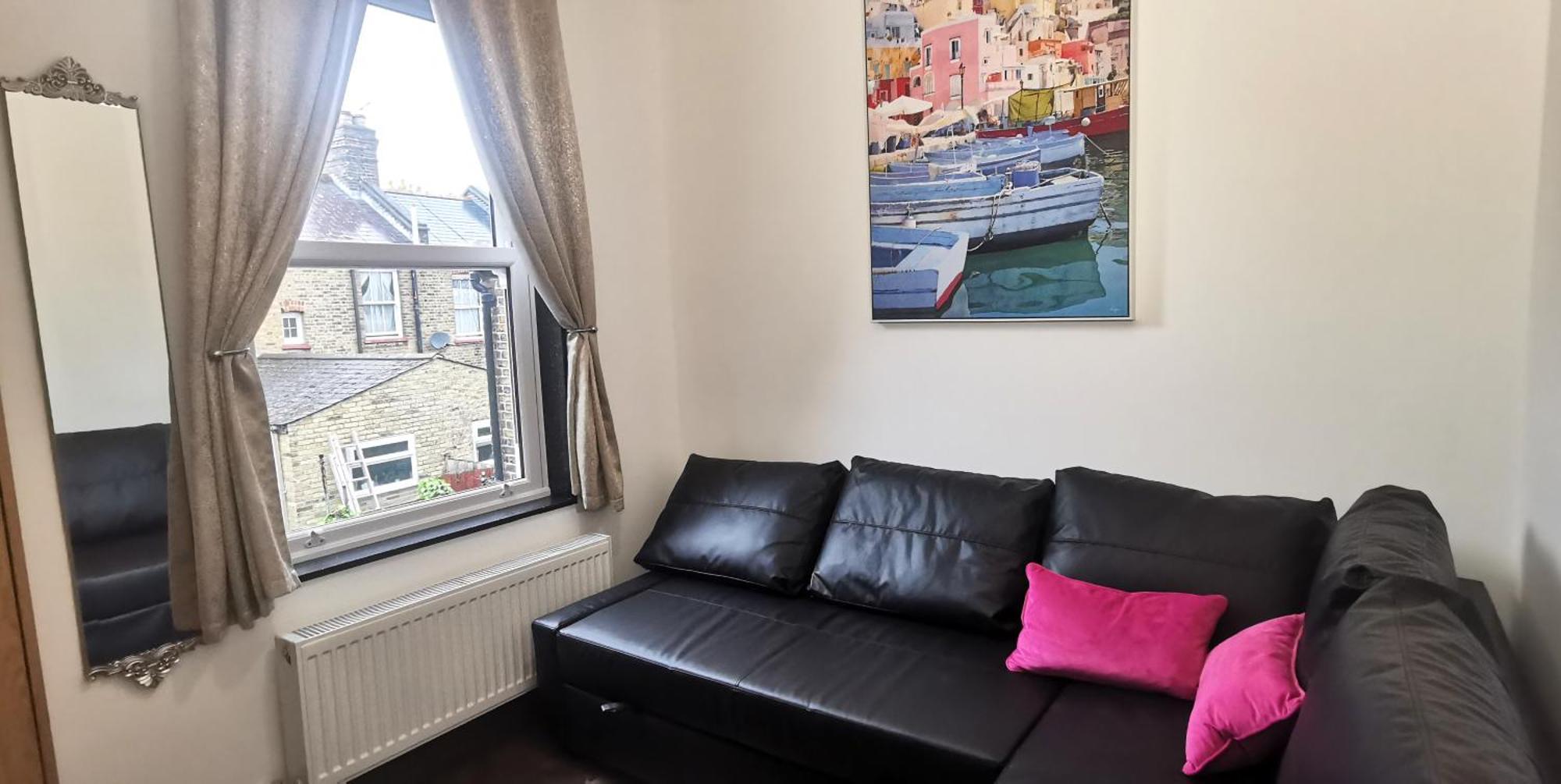 Luxury London House Sleeps 13, 2 Minutes To Metro Villa Exterior photo